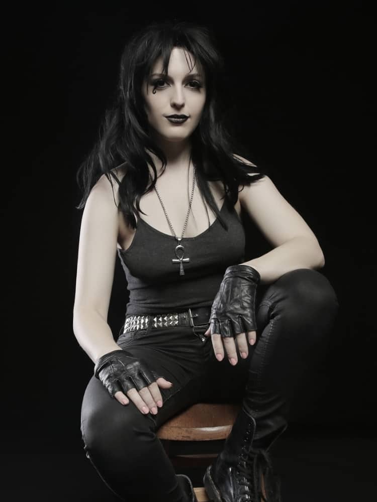 emilia song emelia death sandman neil gaiman cosplay cosplayer costume roleplay goth punk